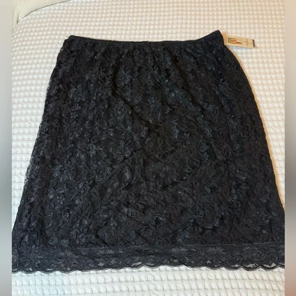 Vintage new old stock Kathy Ireland black lace skirt size X